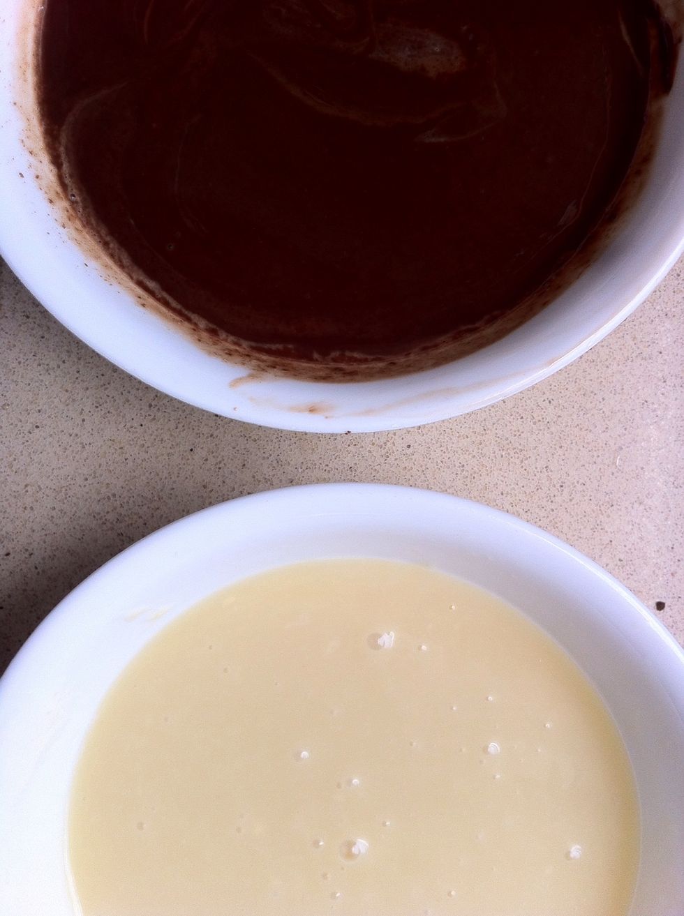 The result. Add each one to a seperate bowl of the cheese cream. Mix until well combined.
