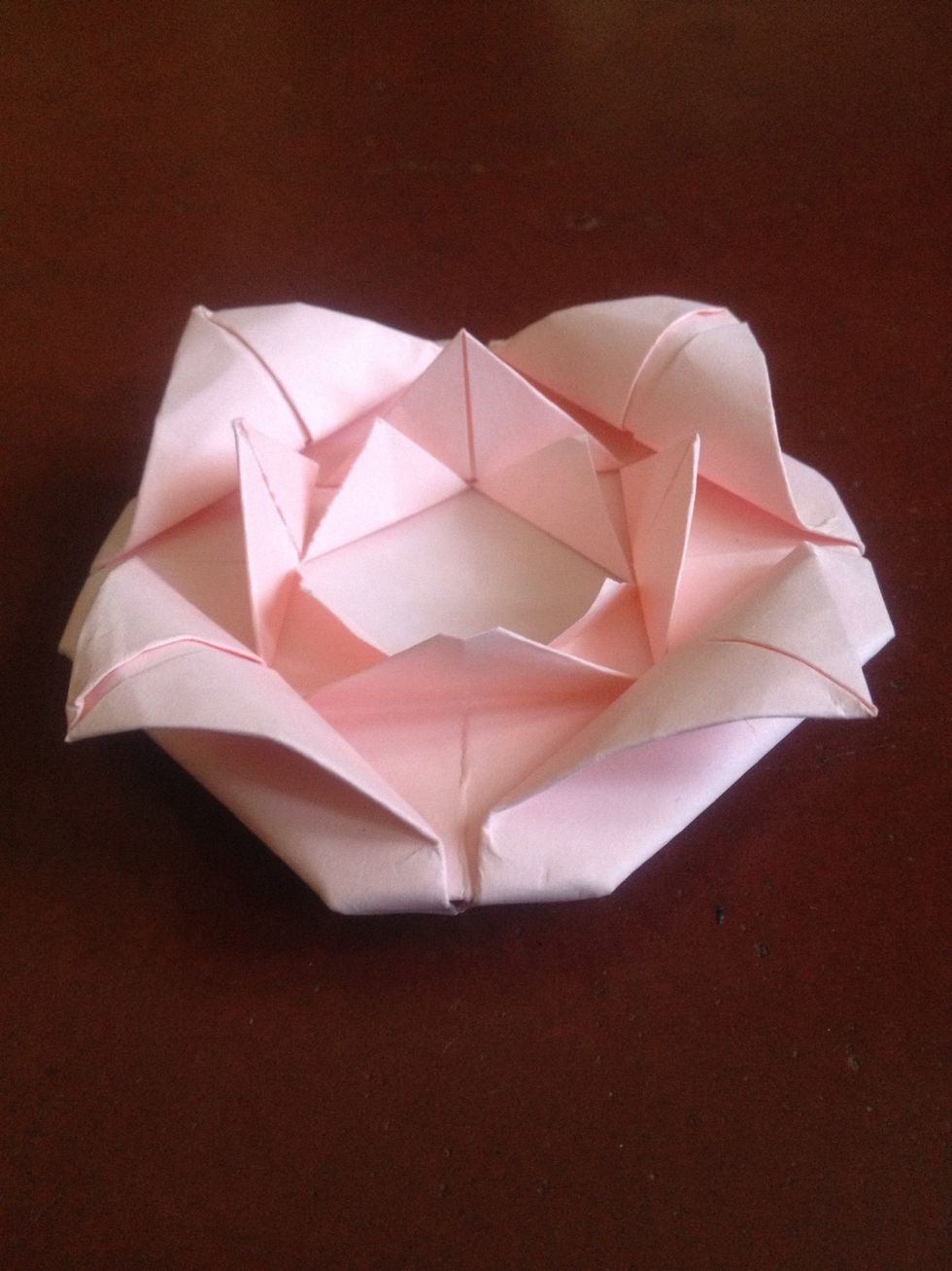 The rose is complete ! Thank you ...