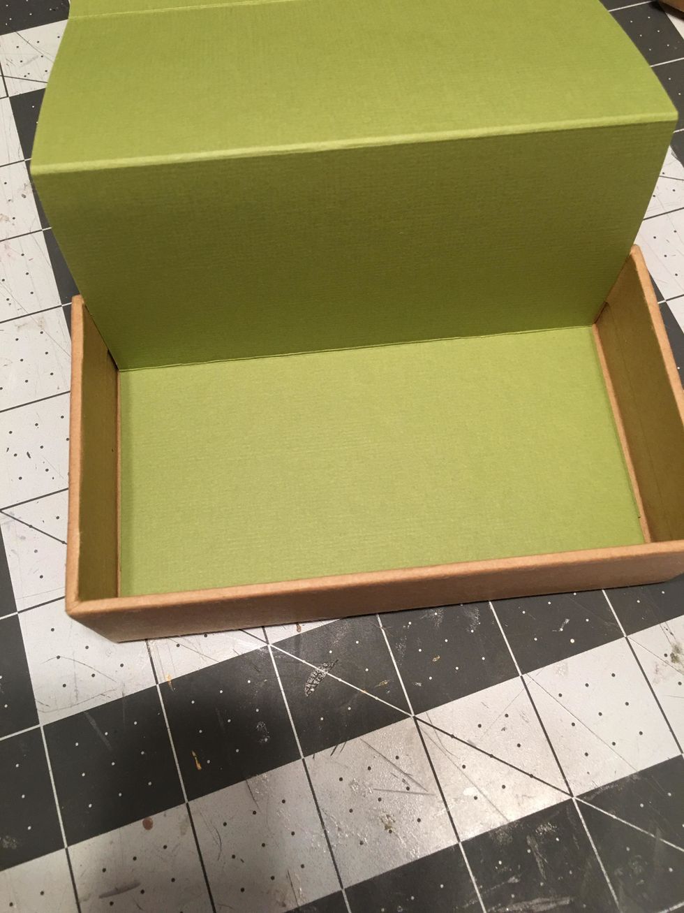 The scored piece should fit in your ATC Matchbox like this. Do not glue it in just yet.