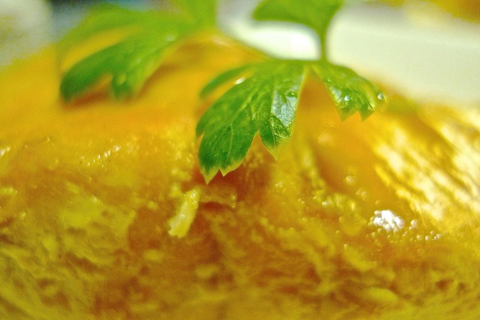 The smoky flavour, flaky yet tender, melt-in-the-mouth grilled salmon is simply irresistible.