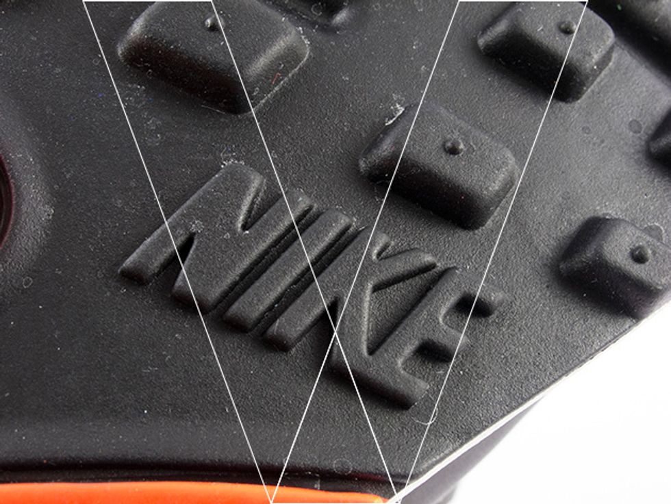 The sole will have a Nike logo, make sure the K and E are joined. Check that the quality of embossing is high, the logo will actually appear to have rounded edges.