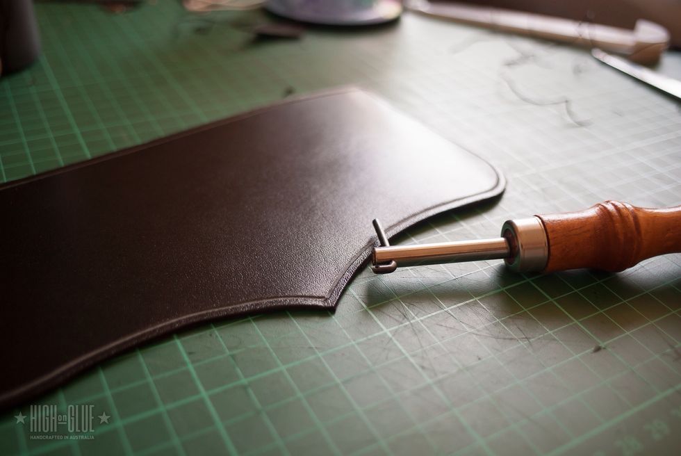 The spine needs a stitching groove as well.