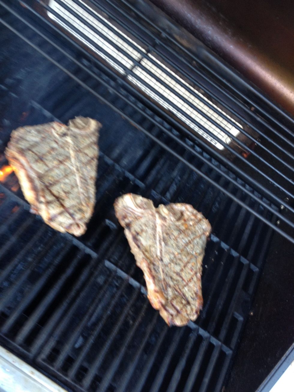 The steaks I am using today are from your everyday grocery store and they are about an inch thick. I usually reduce the heat as low as possible and cook for 2-2.5 minutes per side.