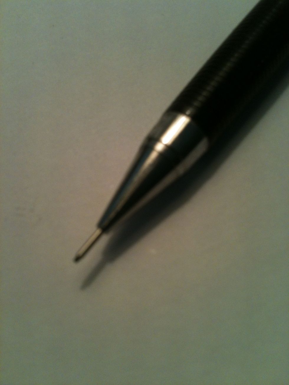 The tip must be made of metal and have a long "needle" on the end (where the lead comes out).