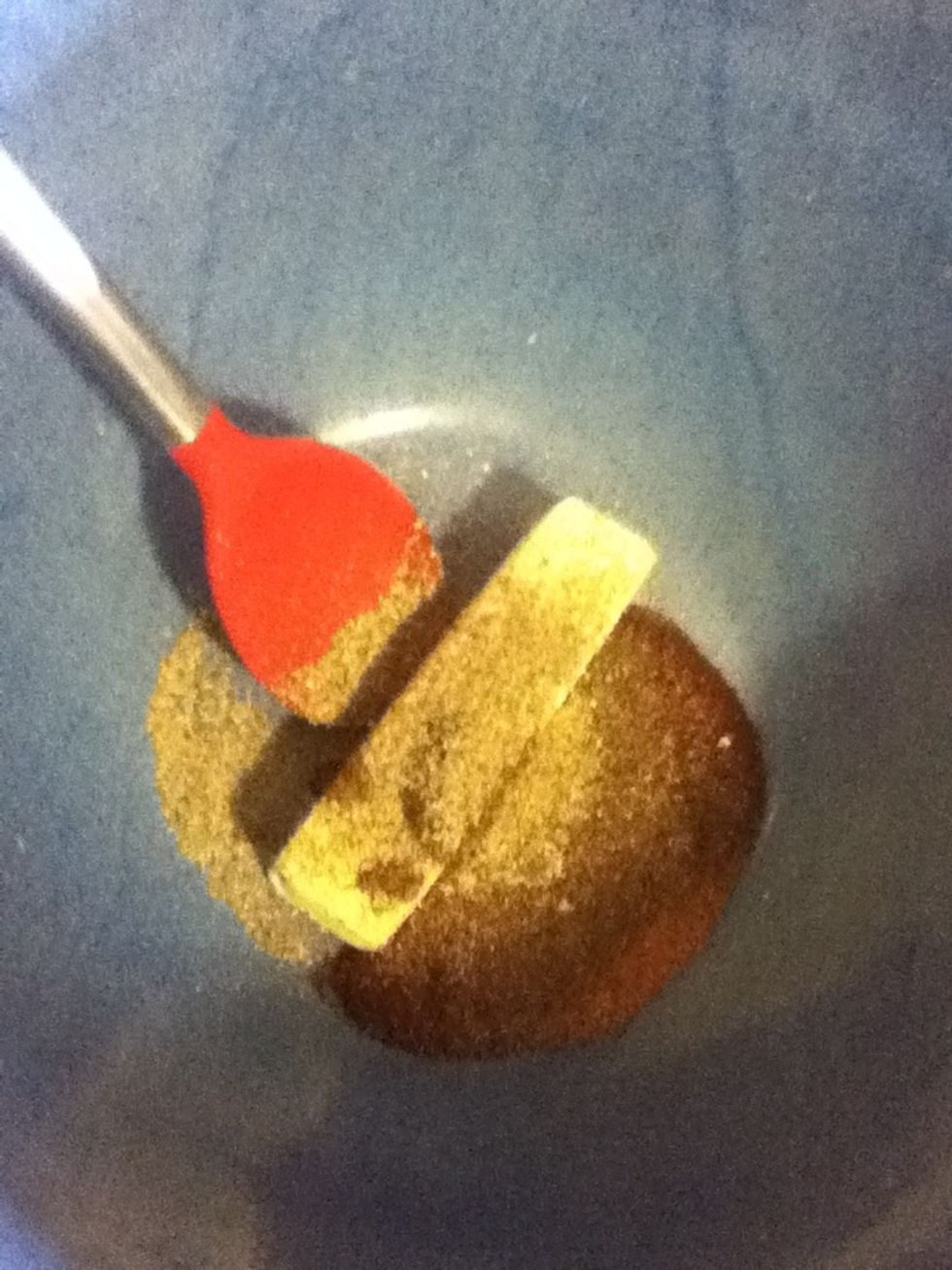 Then a LOT of fresh ground pepper, and I mean really a lot. If you don't wanna grind all that, use white pepper instead, but not as much.
