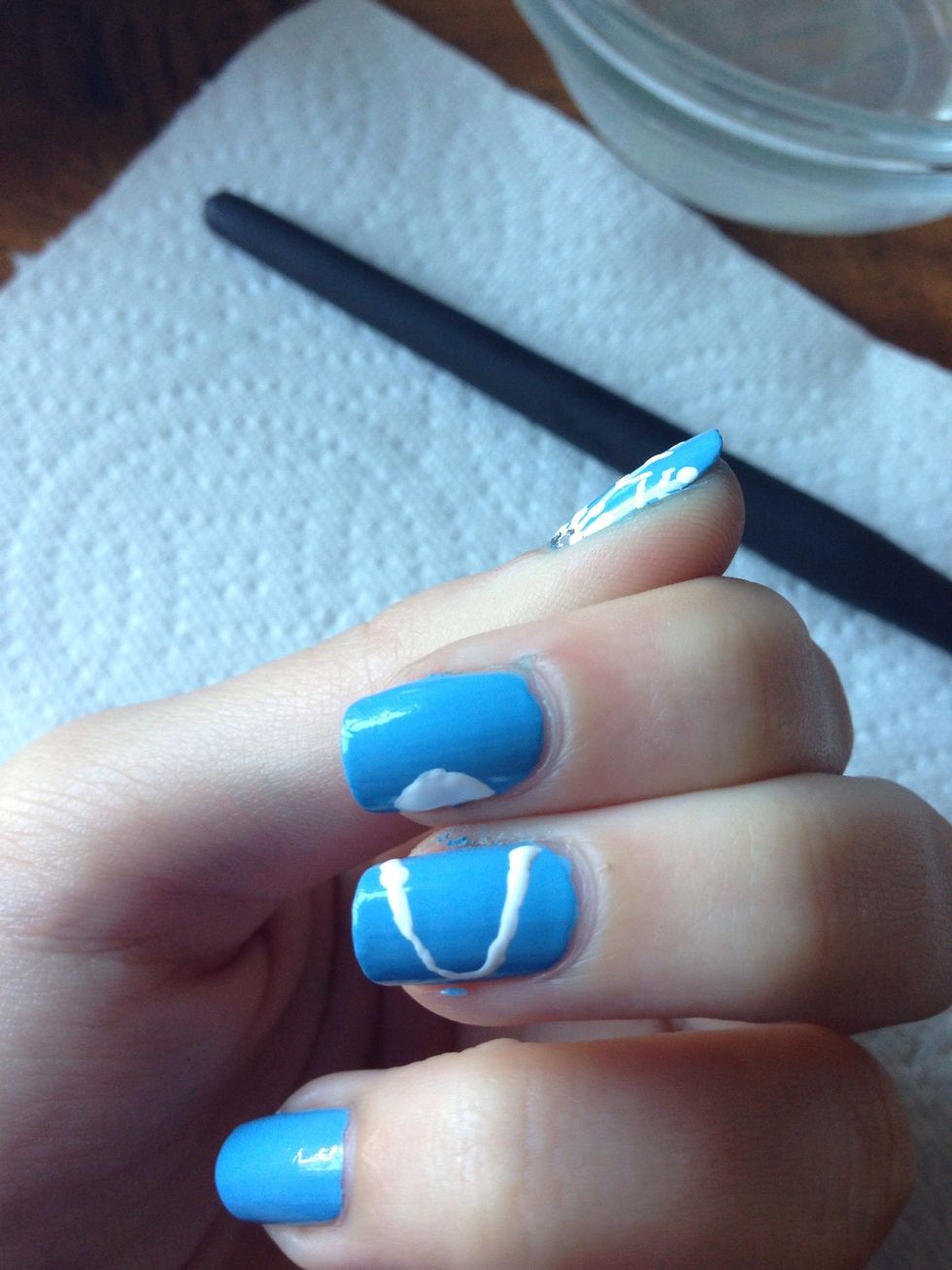 Then a V for the rest of his head