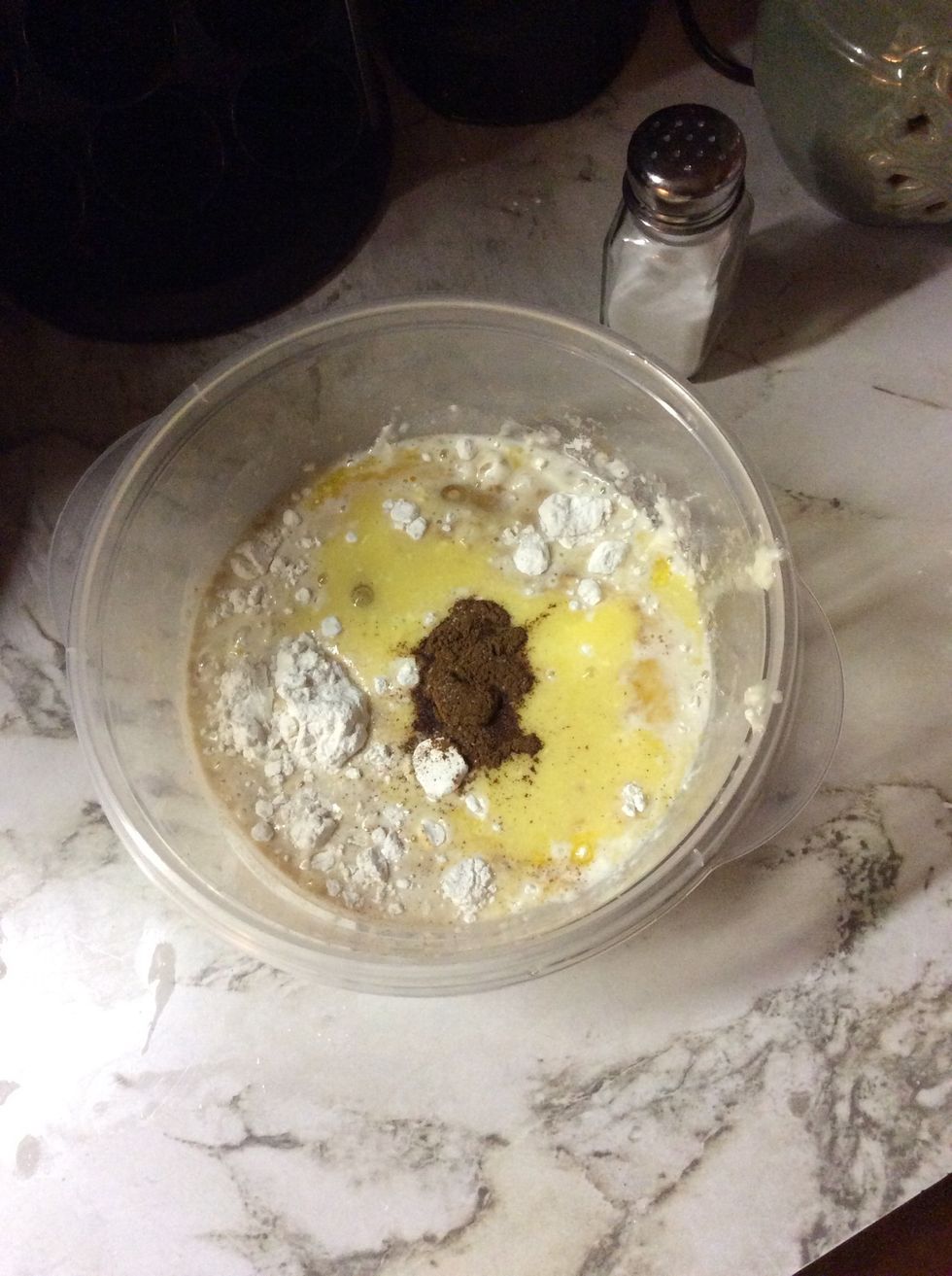 Then add 1 pinch salt 1/2 teaspoon cinnamon then mix into a smooth batter