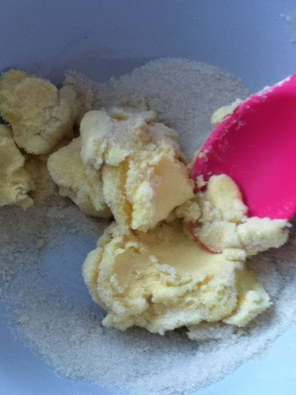 Then add a teaspoon of vanilla extract and beat until its pale and creamy.