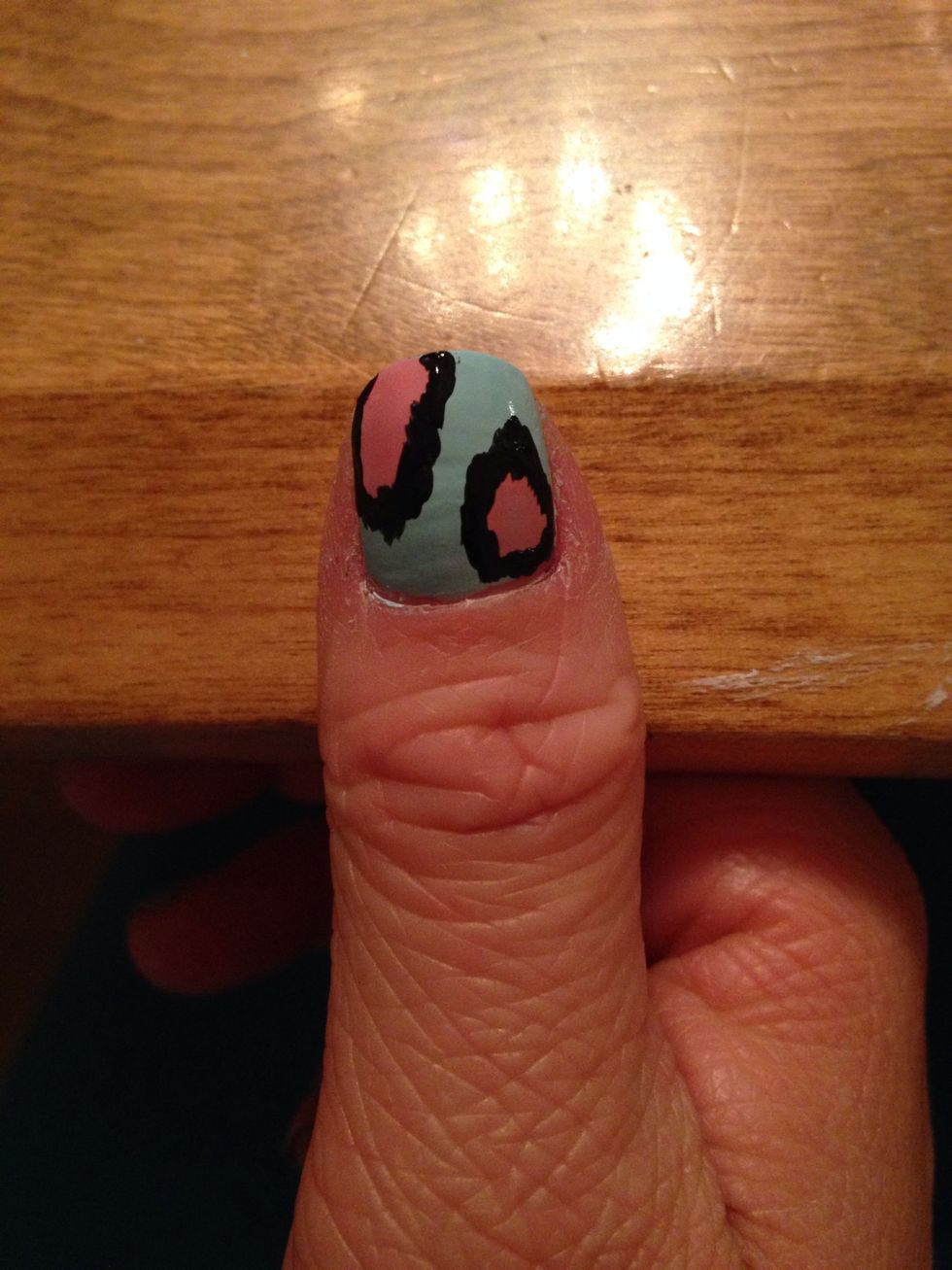 then add choppy lines, outlining the outside in vlack