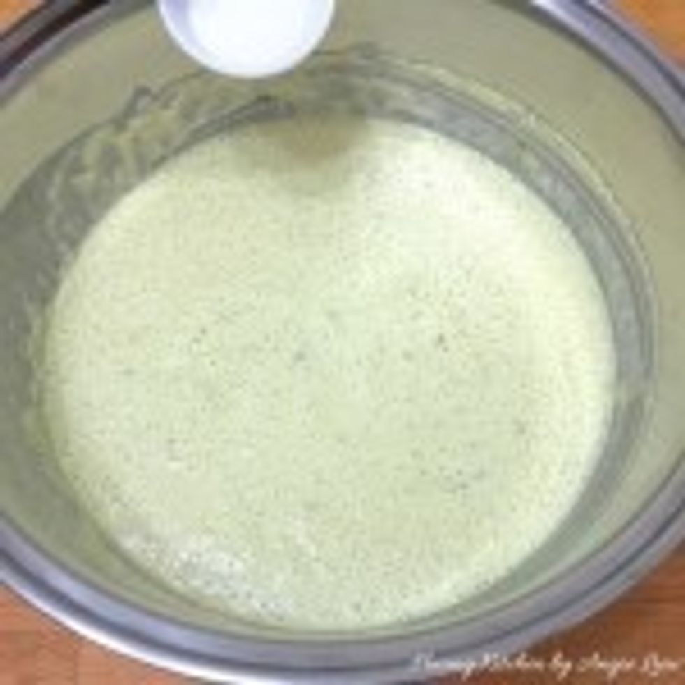 Then add Eno (fruit salt) into matcha batter and stir well.
