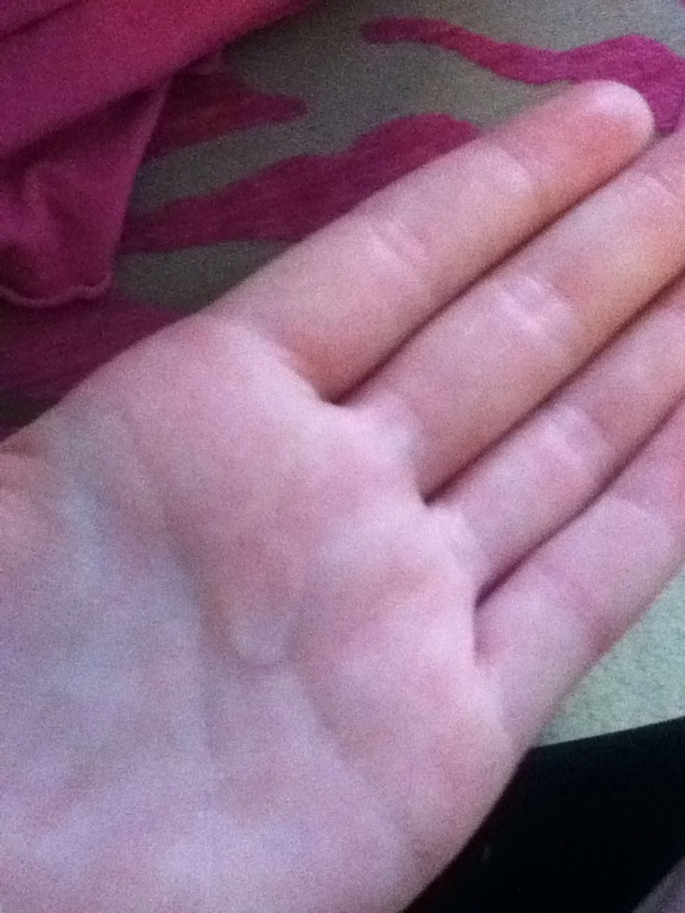 Then add the frizz cream so there's no fly aways when your done\ud83d\udc4d