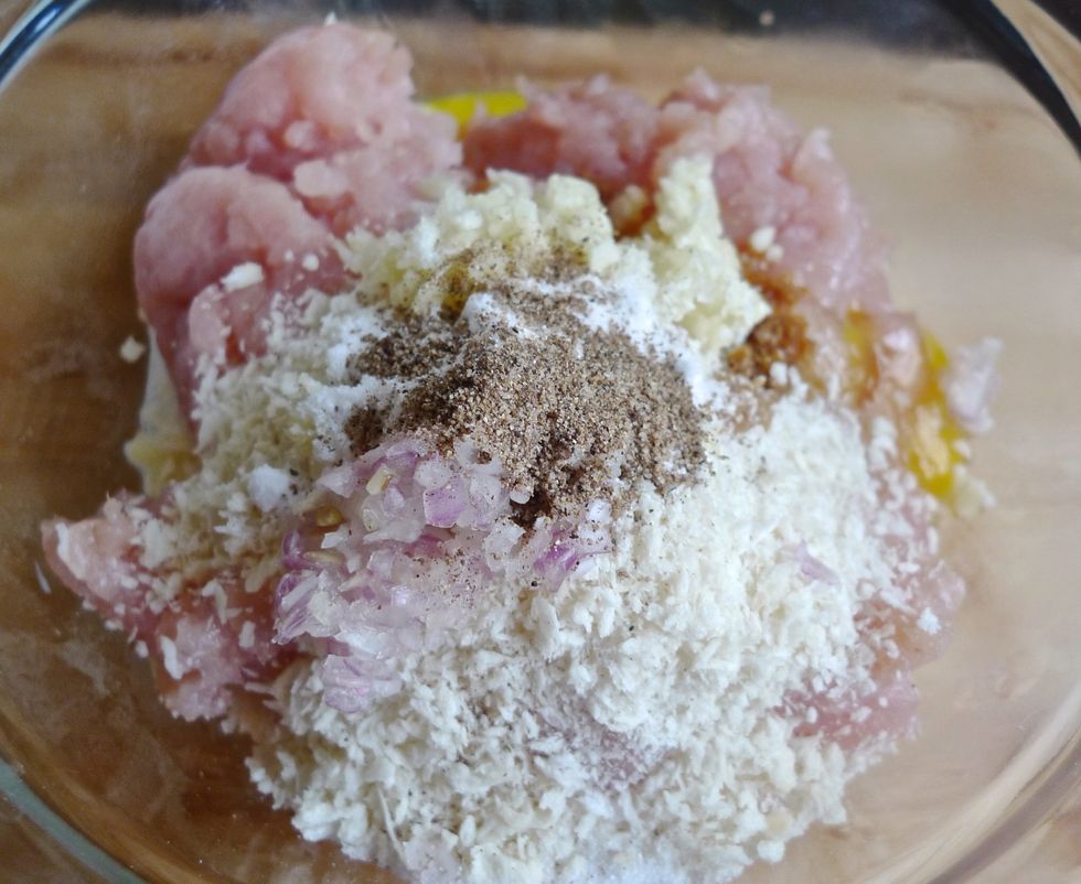 Then add the rest of the seasonings into the meat mixture. (This is to enhance the flavour of the hamburger)
