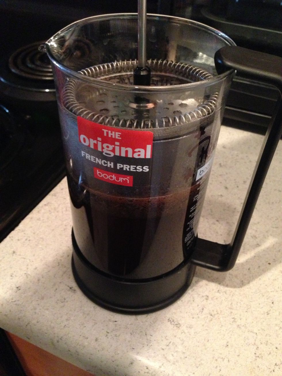 Then attach the top on and fill the rest, now careful you might have to press and pull gently to get the rest of the water in. Again DO NOT PRESS ALL THE WAY DOWN!.. Just enough to get water in...