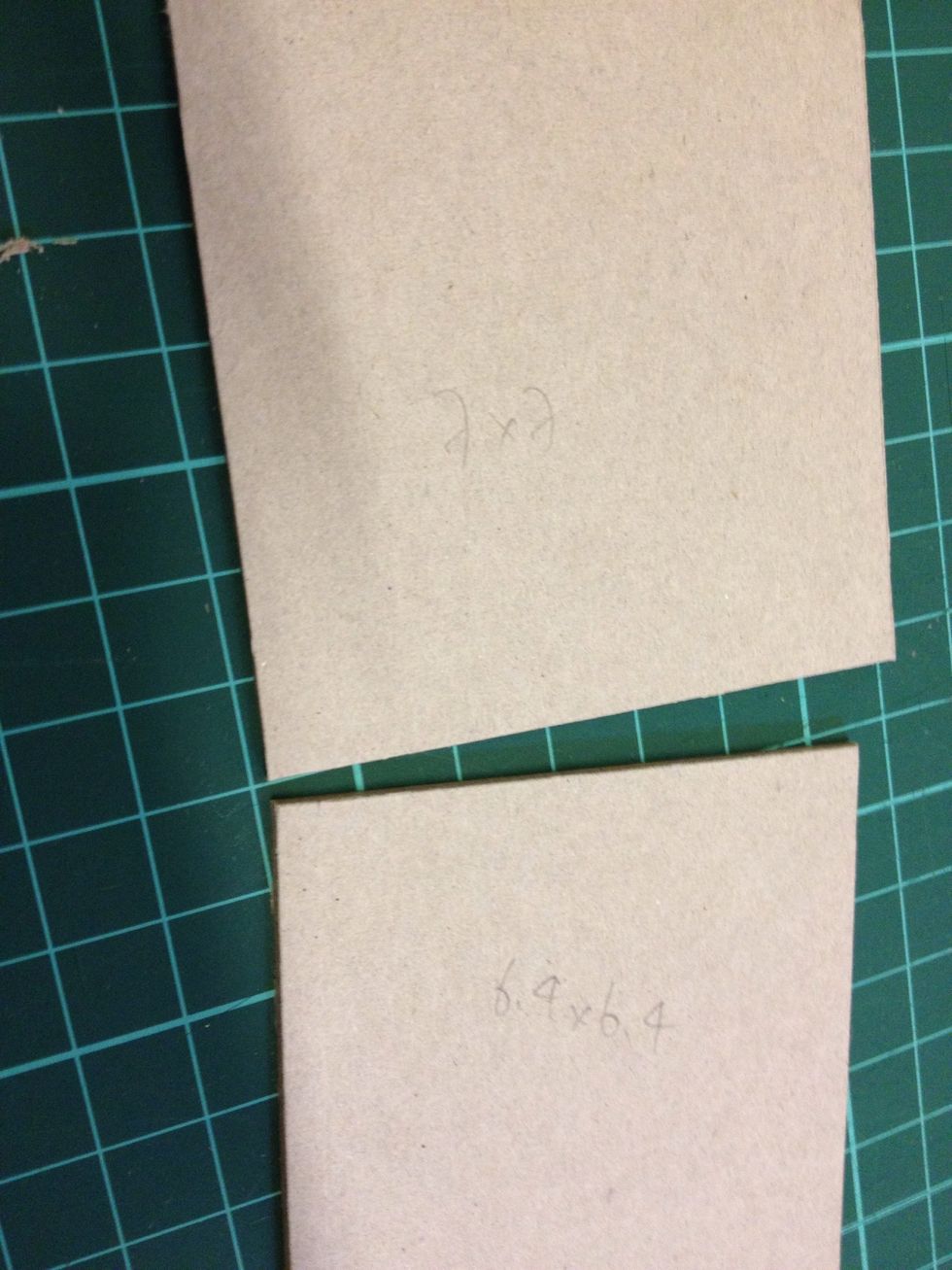 Then cut 7cmx7cm, 6.4cmx6.4cm . This is the cover of the box