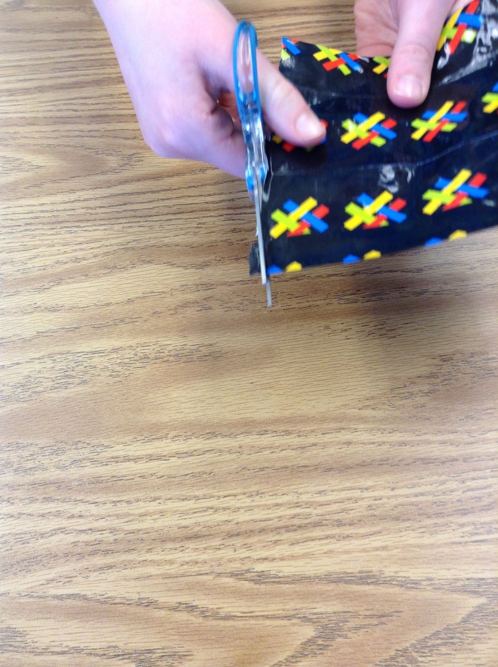 Then, cut off the ends, make them small when you cut them.