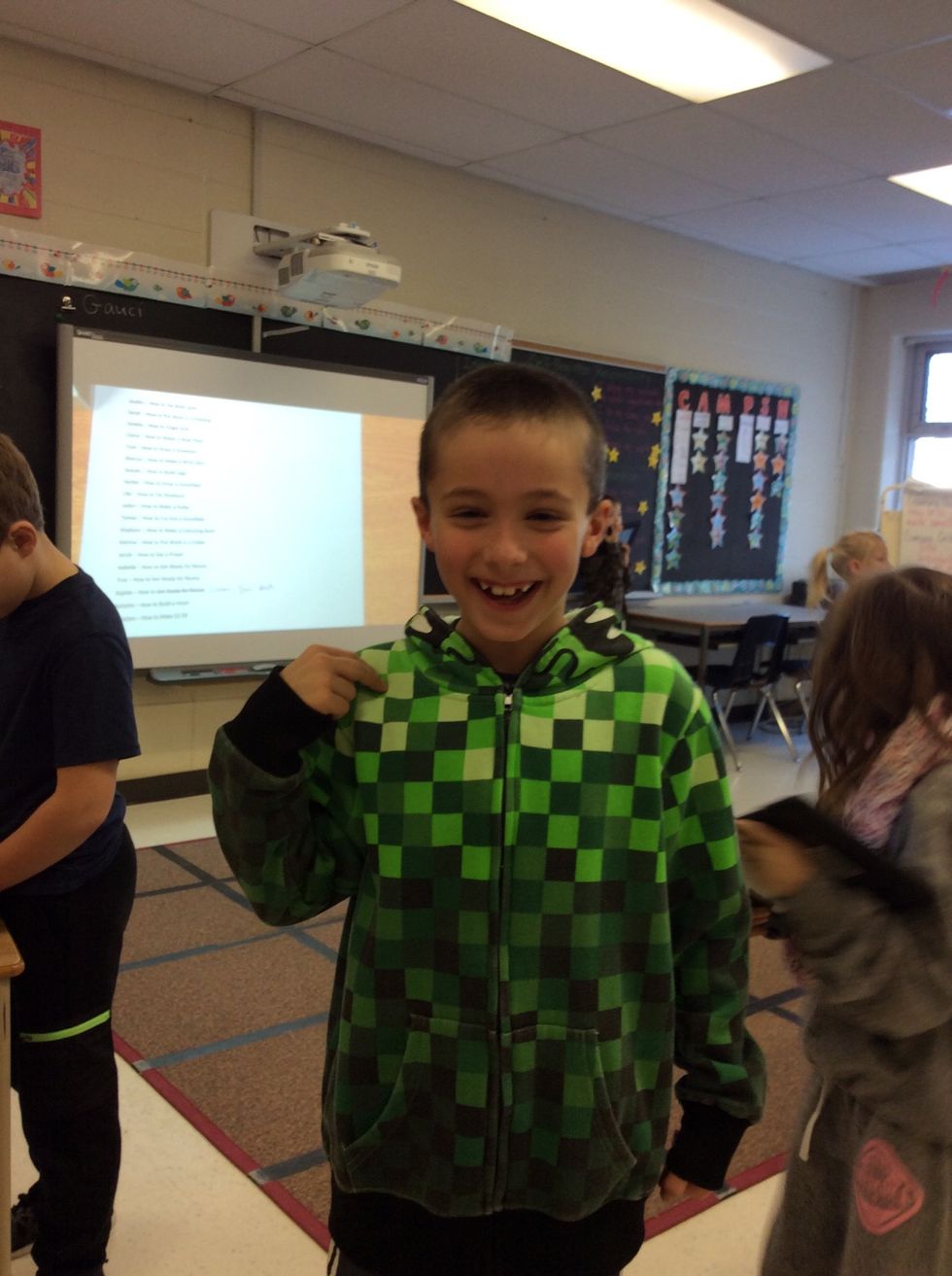 Then get     Your hand  and put it on the left arm