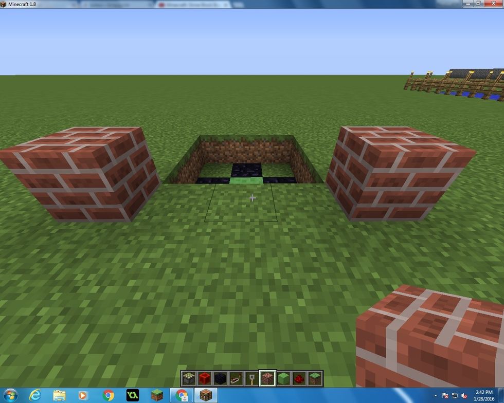 Then go to the front of it place block of your choice on the sides like this ^^