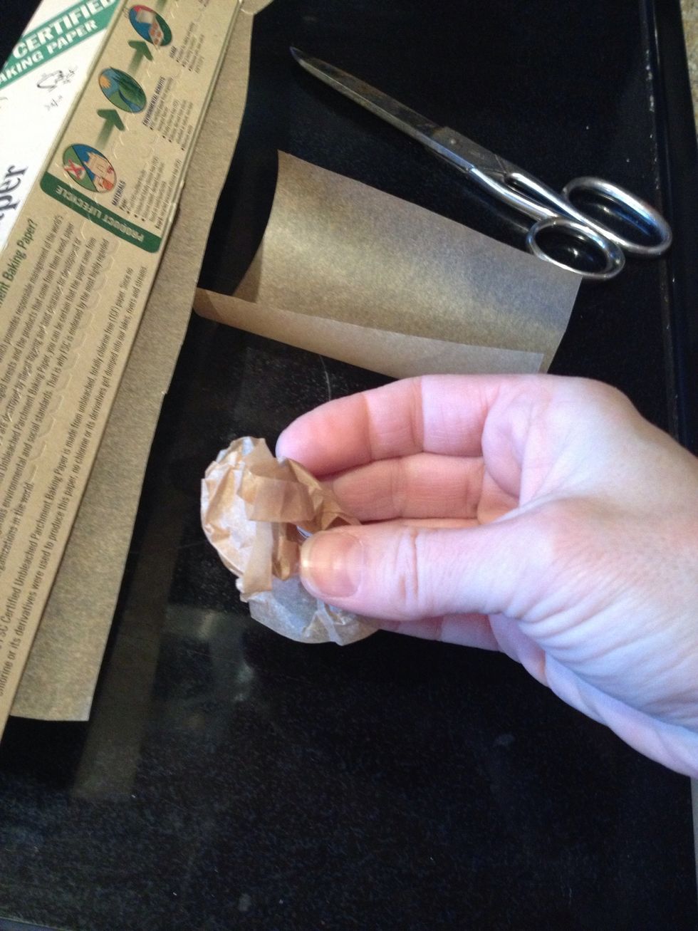 Then I crinkled them up. Why? So they fit into my cupcake pan better. I know, goofy, huh... but it worked..