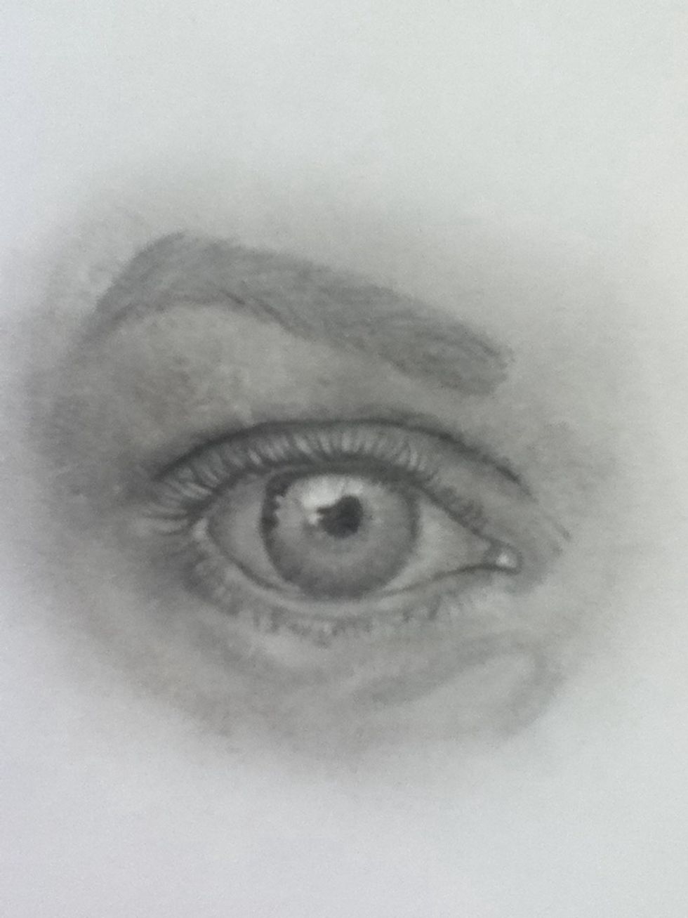 Then I drew in the lower lashes.