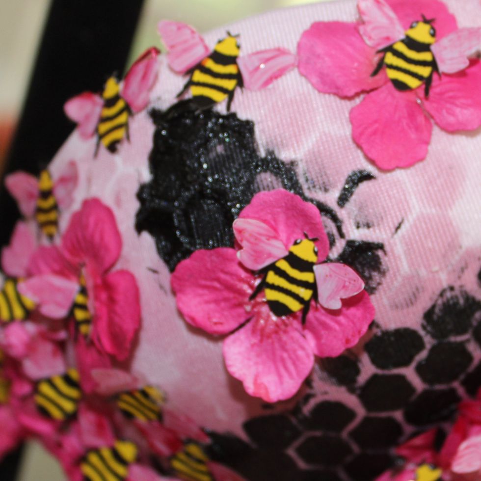 Then I glued the Bees.