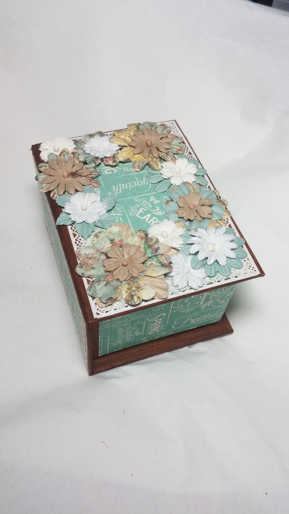 Then I started to experiment with my box top elements. I always like to audition things to see what it will look like.