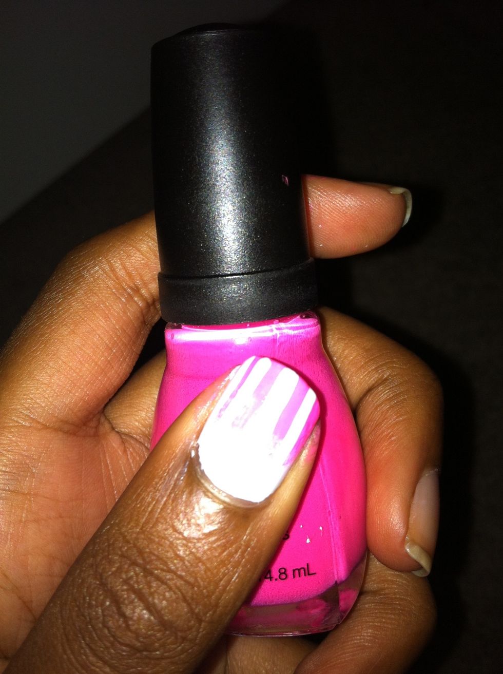 Then make 4 to 5 lines (depending on how big your nail bed is)