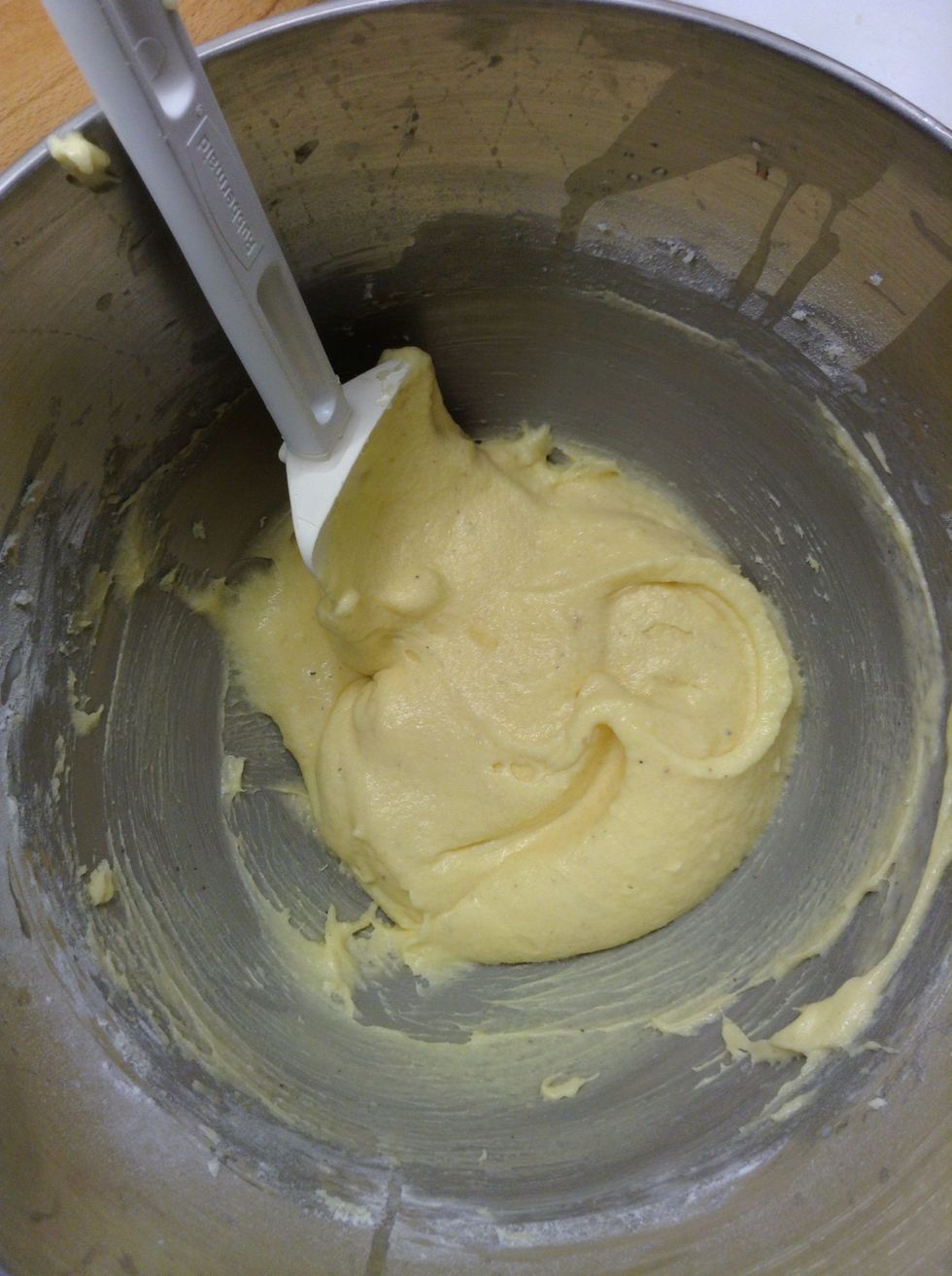 Then make sure everything is combined scrapping around the sides with a spatula.