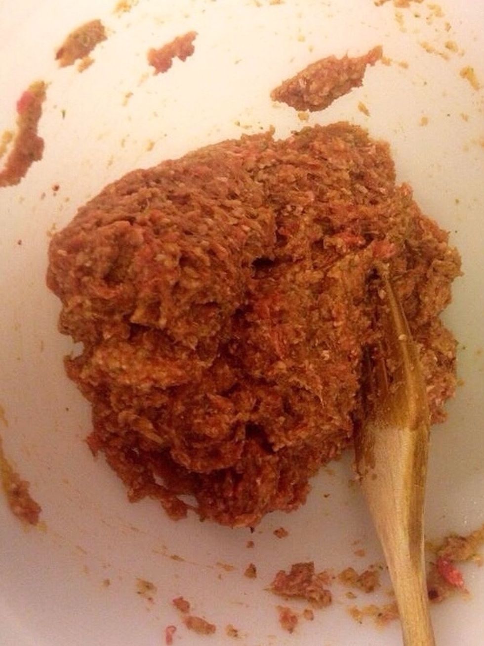 Then mix the "sauce" that you made with the blender with the ground beef. Taste it and add additional spices if needed.