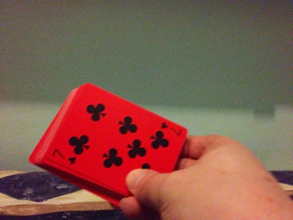 Then move your index finger to the bottom edge.