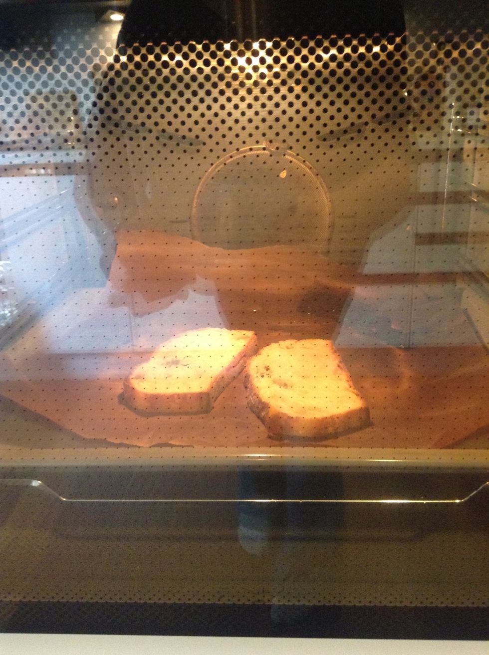 Then optional 2 slice of country bread in the oven \u263a\ufe0f