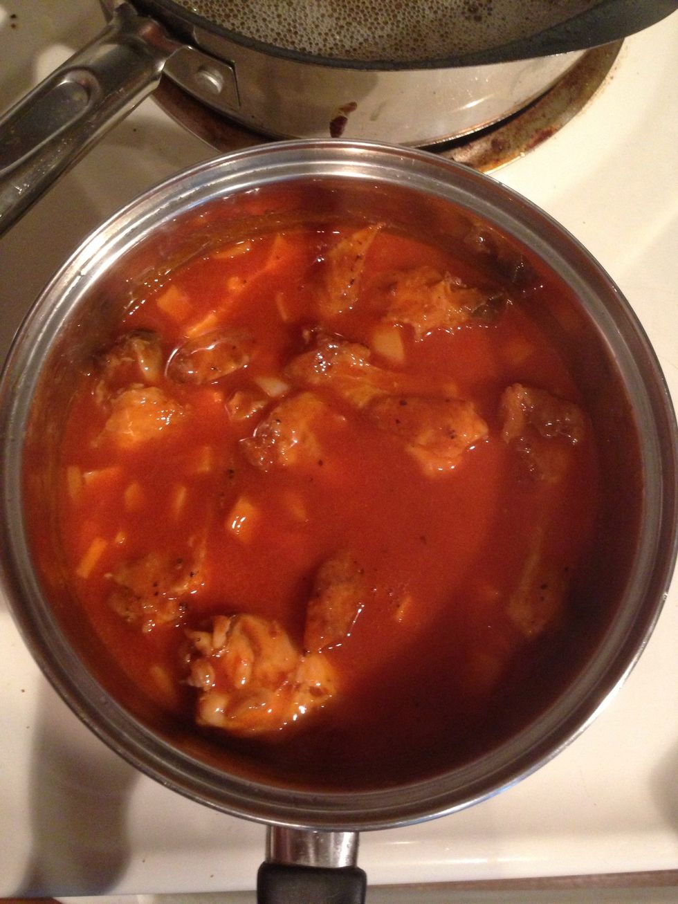 Then Place the chicken in the sauce n cook for about 10mins