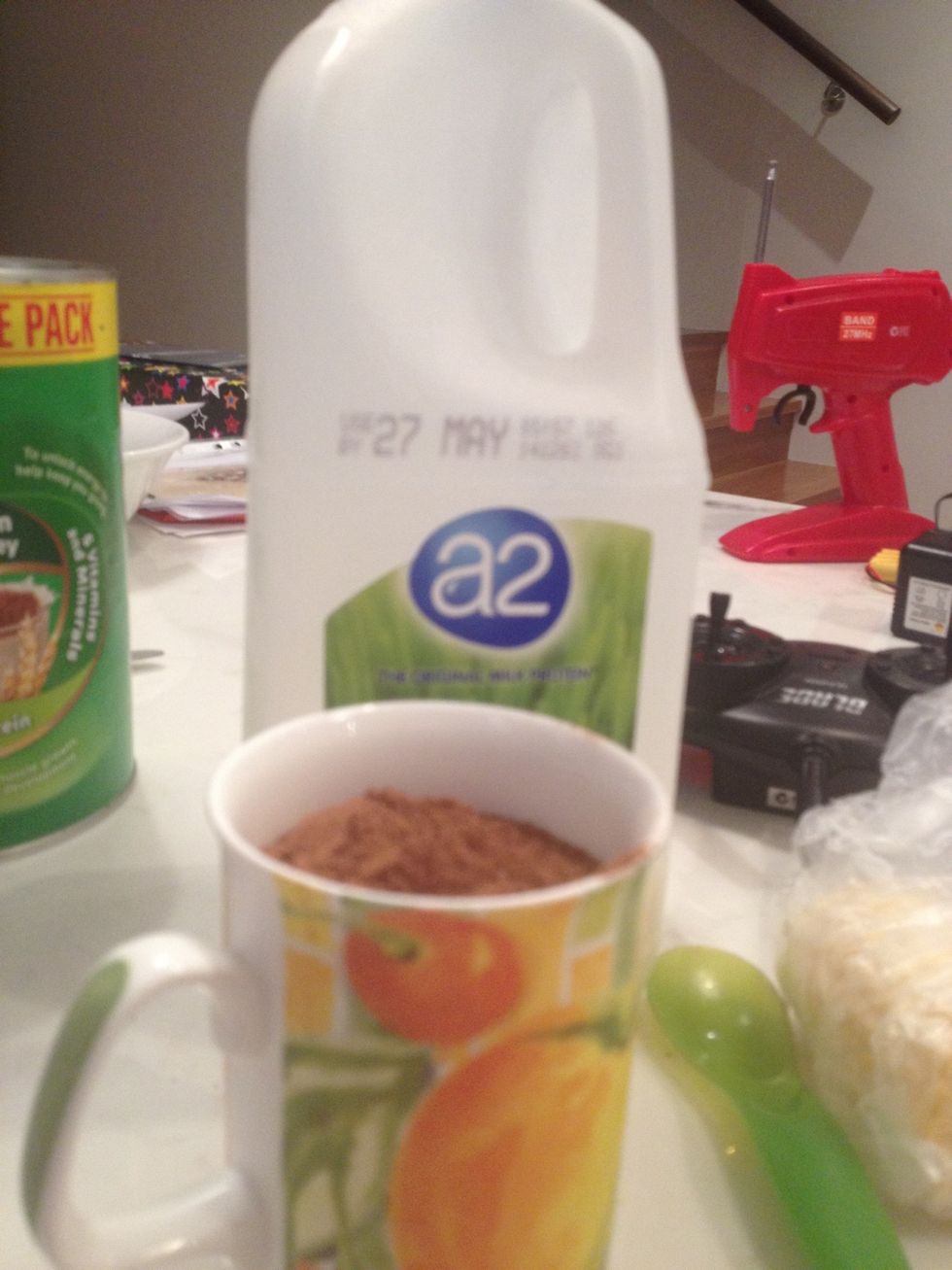 Then pour milk in the milo will come up to the top