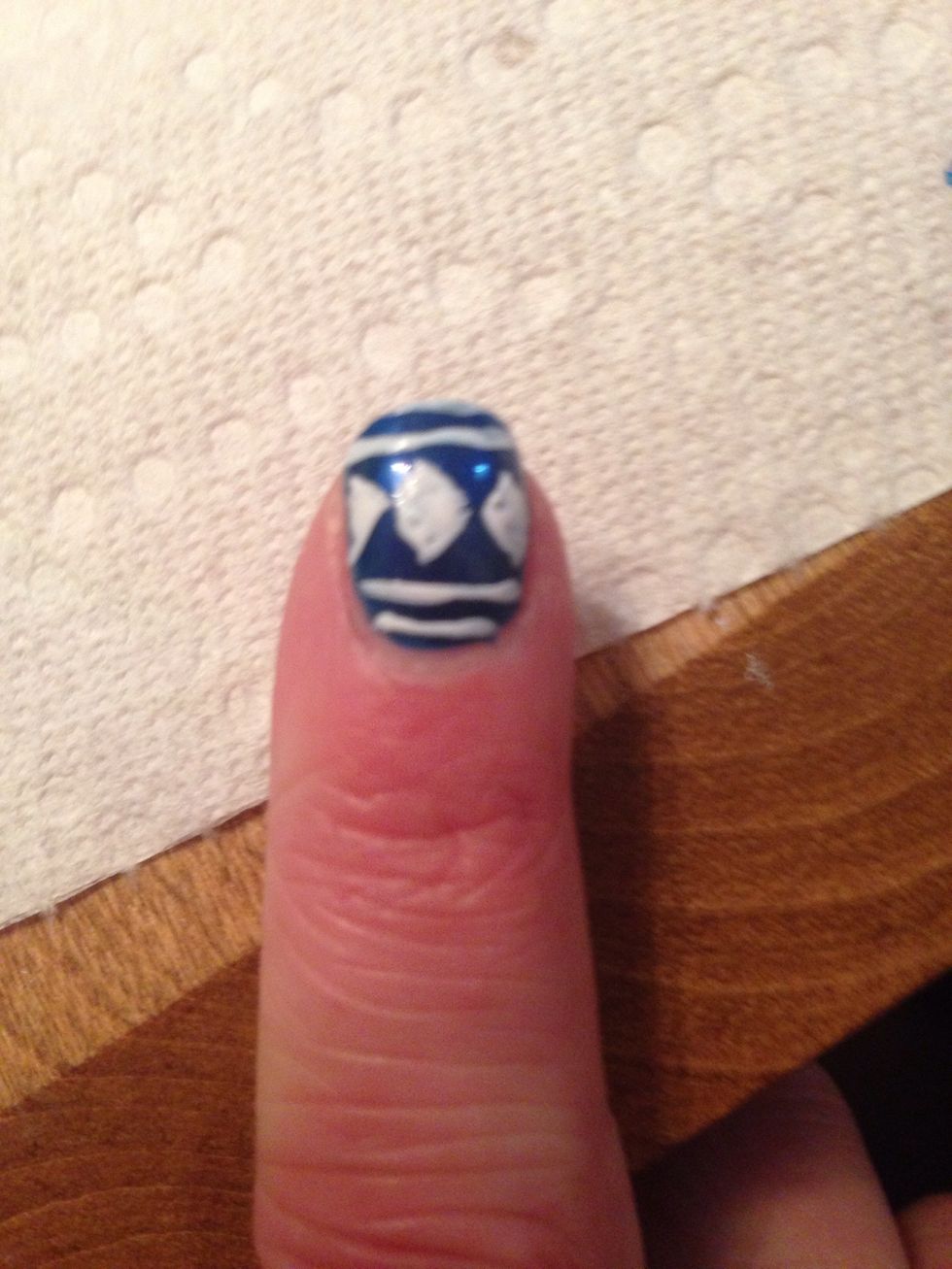 then put 3 diamonds in a row in between