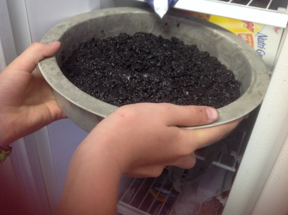 Then put the Oreos in the freezer for 30 mins!!