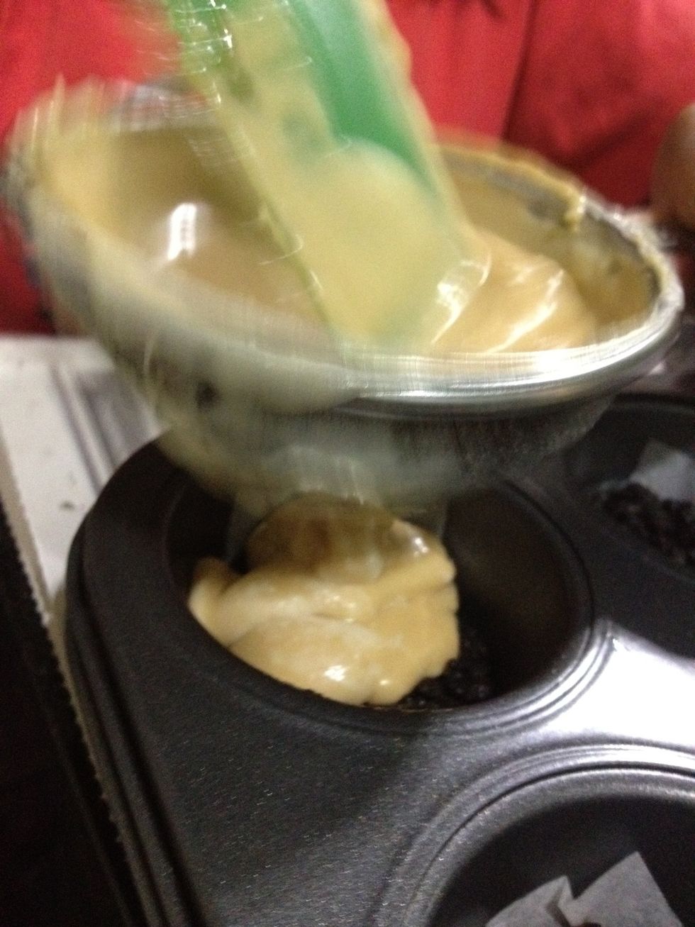 Then put your sexyespressocaramelcheesecake mixture through a sieve and strain it. I do this just to get a finer and smoother cheesecake in the end. Skipping this step wouldn't be a problem.