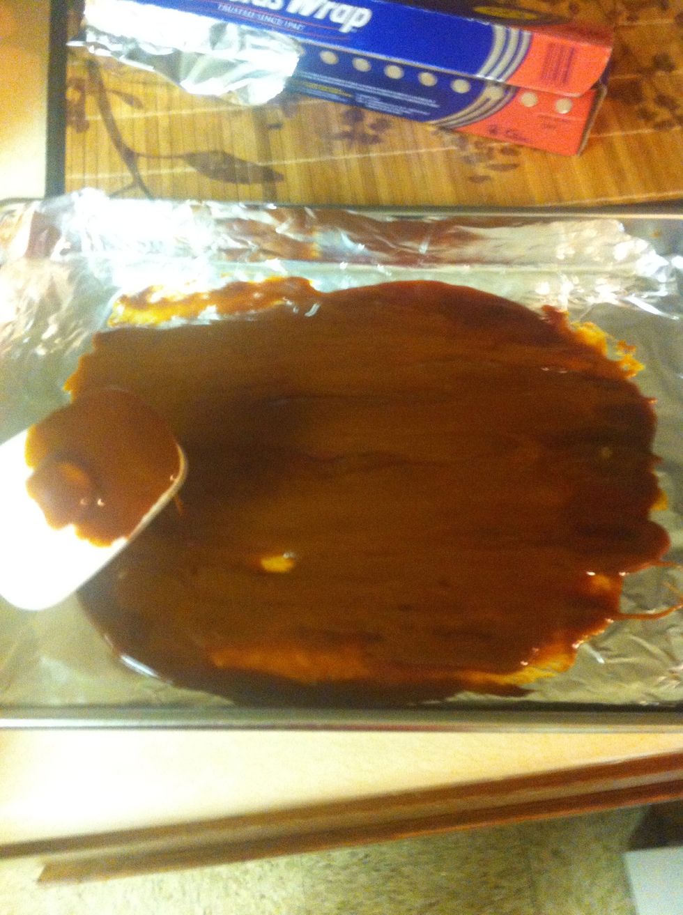 Then quickly pour on aluminum foil. ( it will be super sticky) spread out
