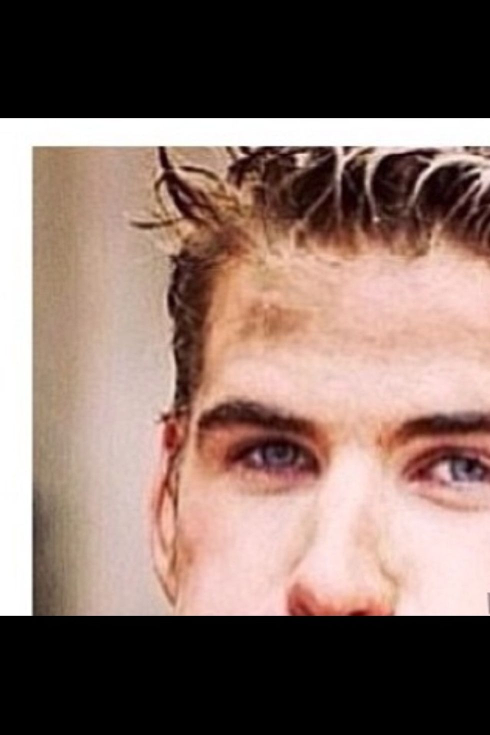 Then start cropping:) Iam going to crop it into 4 pieces:)