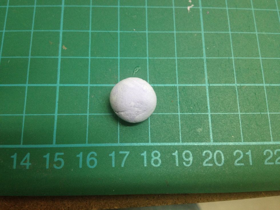 - Then, start making the outside petals. Make a ball with the clay first.