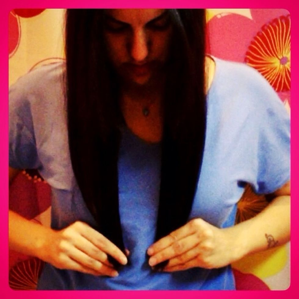 Then tie the hair, And compare the hair will be the same length on both sides.\ud83d\ude4e