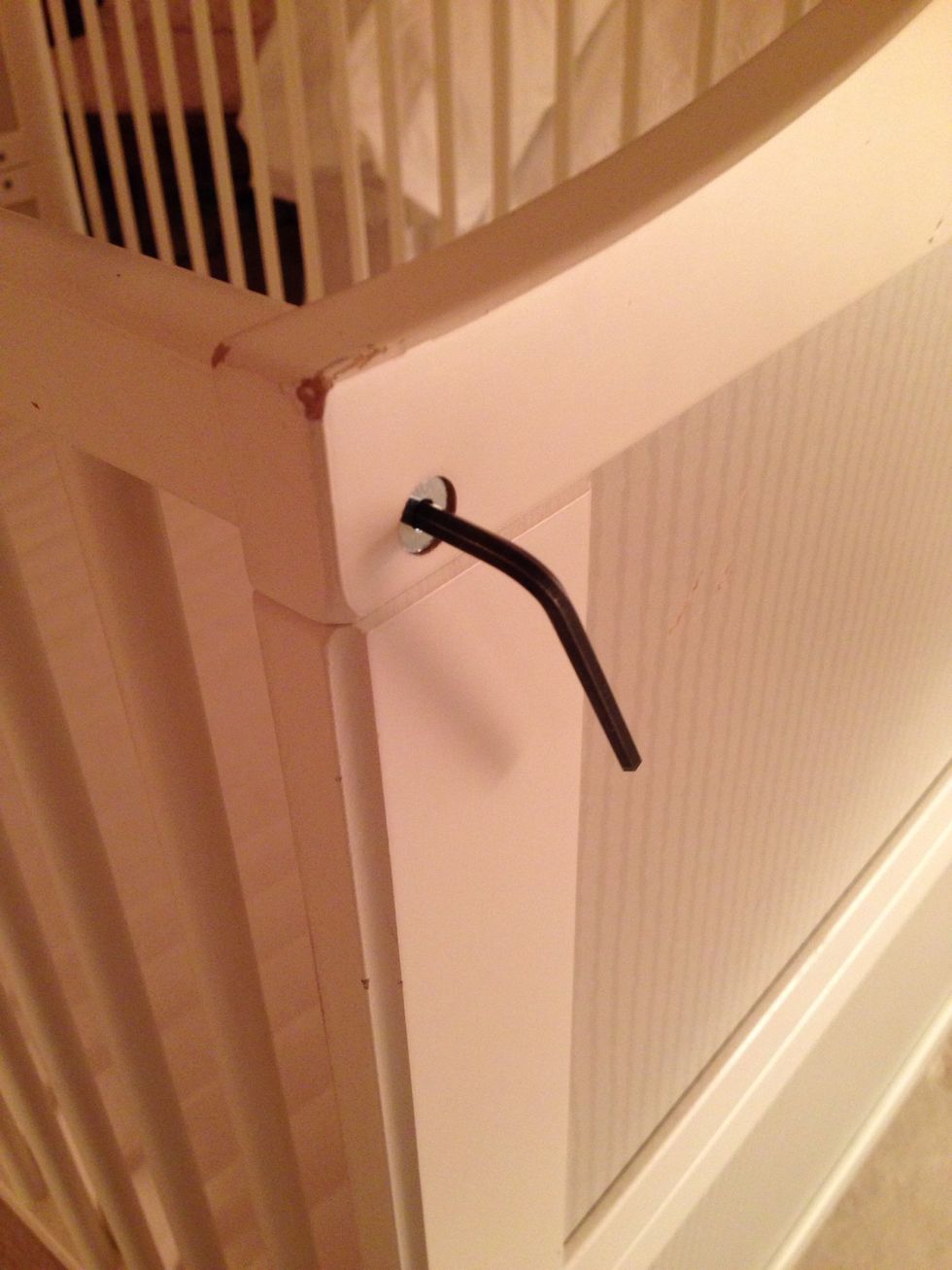 Then tighten the thing down with the Allen wrench. Note: when you're putting the sides on, only tighten it about 90% of the way, to give yourself breathing room for the bottom part.