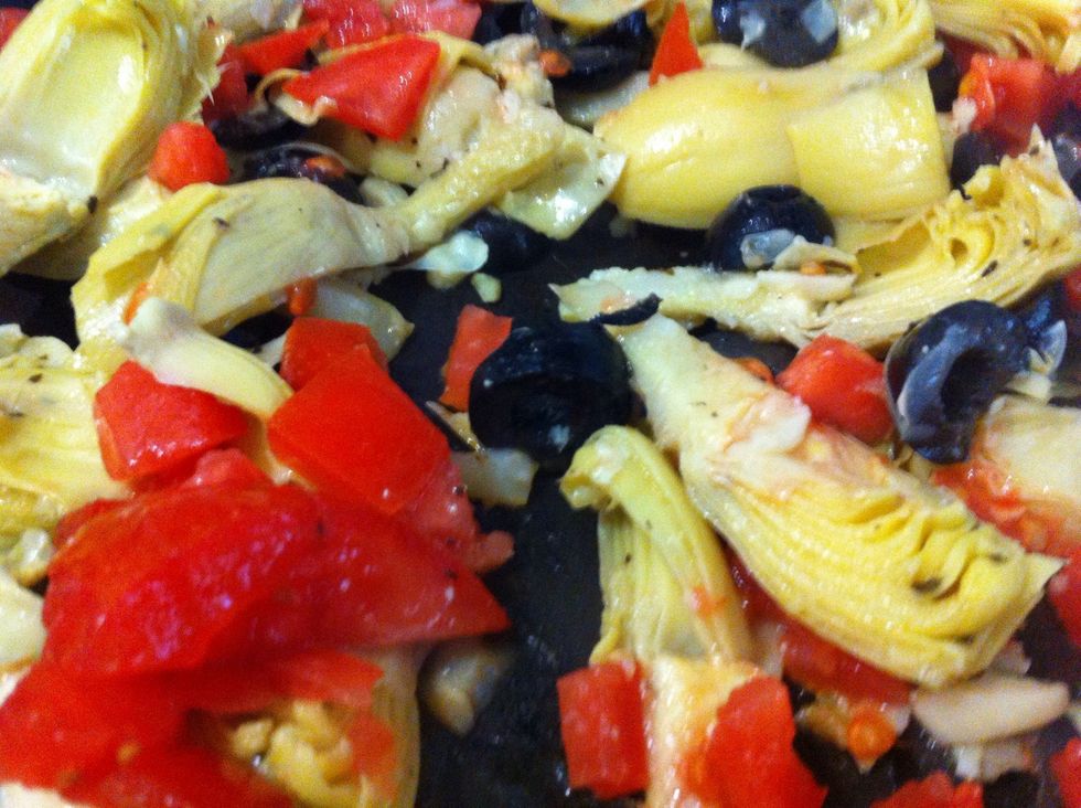 Then tomato and saut\u00e9. Drizzle with olive oil and set aside to wait for rice