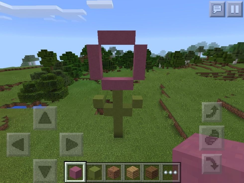 Then with an colour of your choice make the outline of the flower