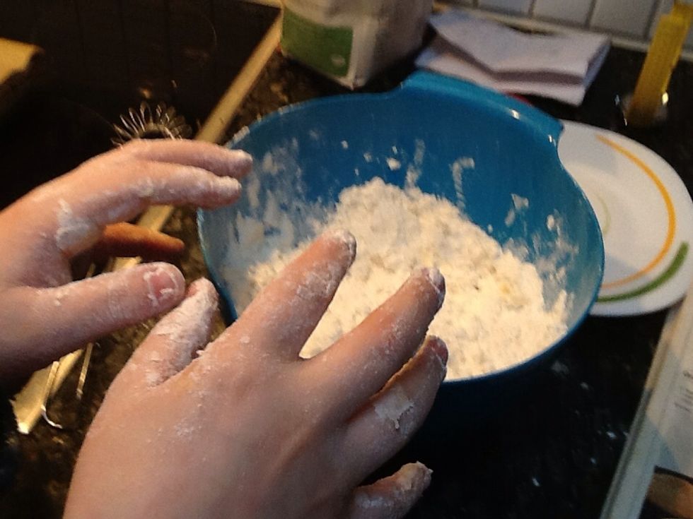 Then you add the butter and then the mesy part come you'll have to mix it whit you'r hands\ud83d\ude03\ud83d\ude03\ud83d\ude03