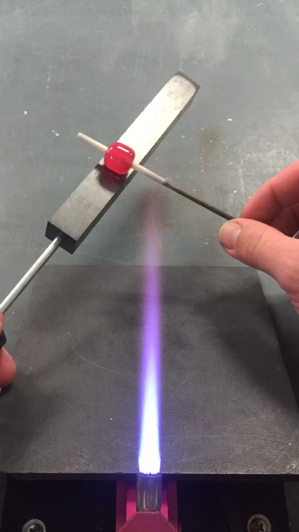 Then you can use the graphite to smooth out the surface of the bead.