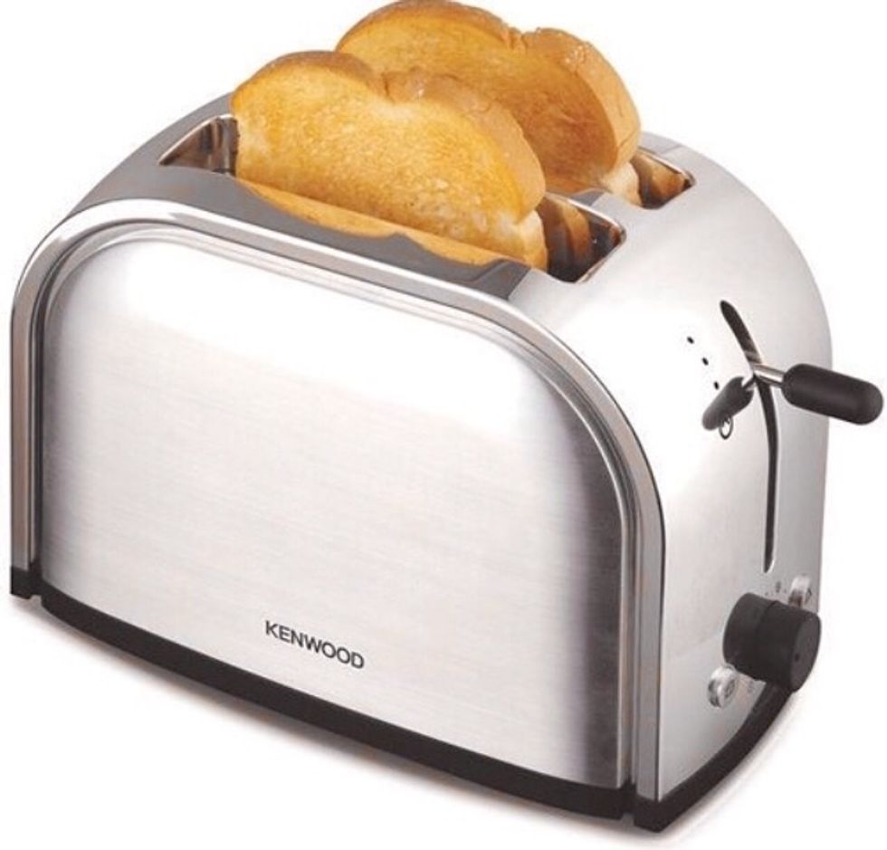Then you set the degree to however you like your bread toasted