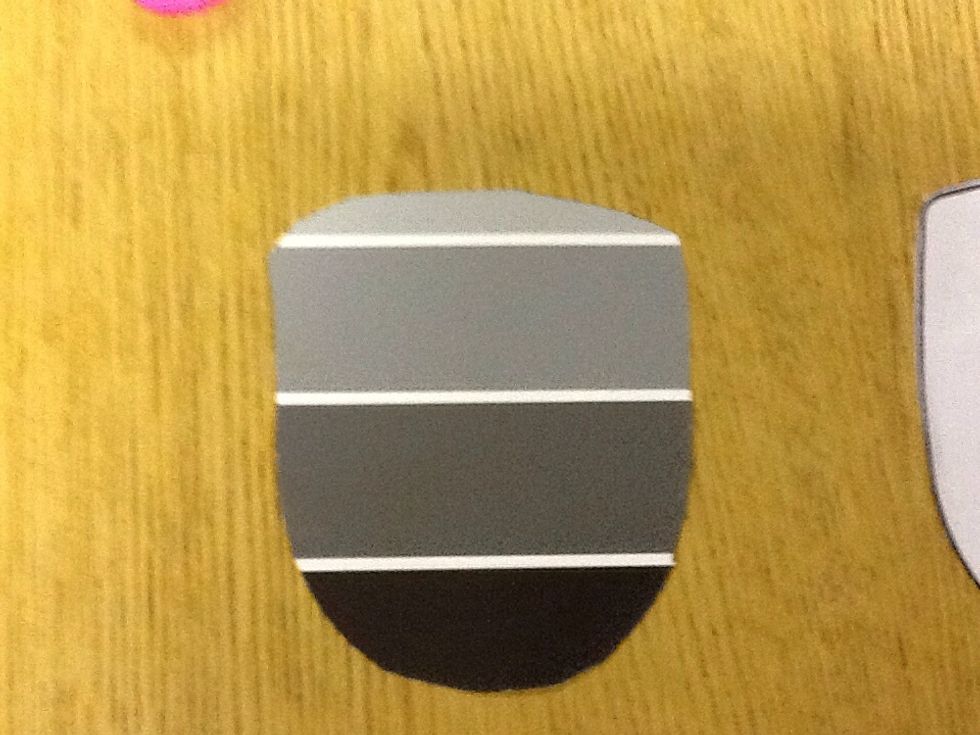 Then you will cut out the trace of the face on the back of the card.