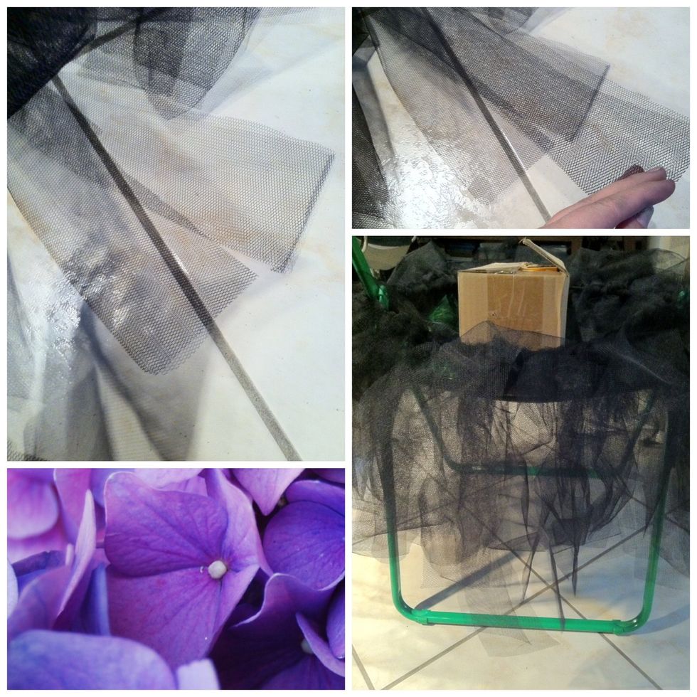 There are two longer ones and two shorter ones. Separate them, so that the longer ones are underneath the shorter ones.