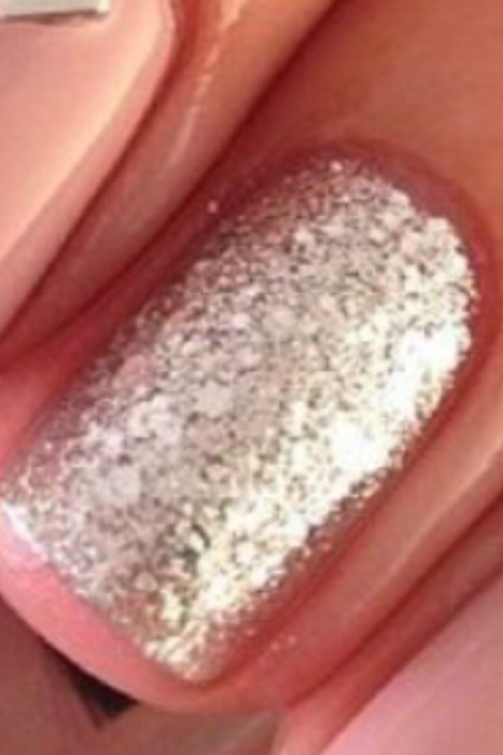 There's always that simple glitter nail