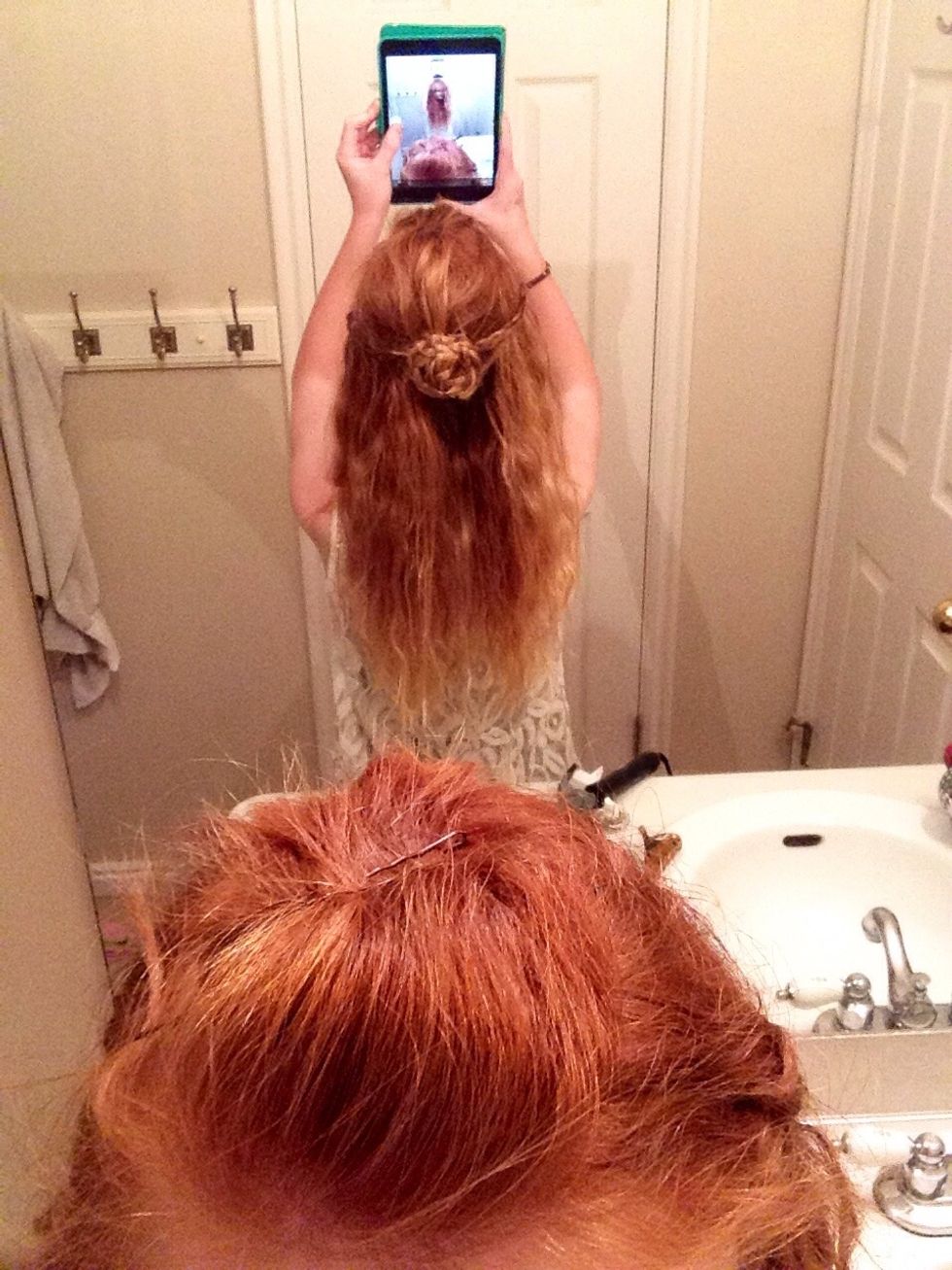 there's my hair after the trick! it's kinda a stupid trick that probably everyone knows about\ud83d\ude02 but it really helped me, so yep!!:)