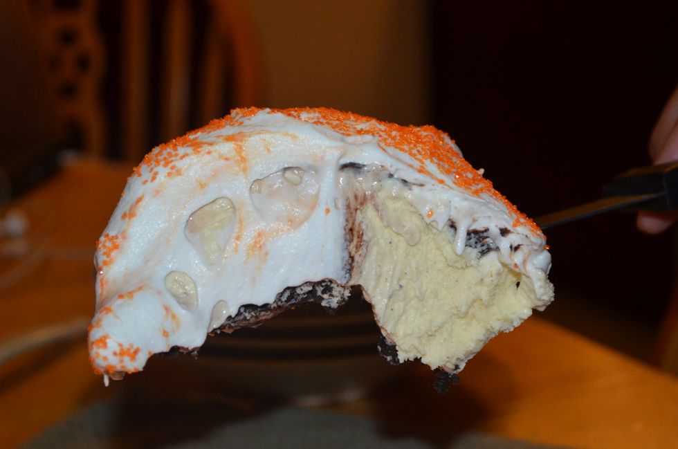 There you go! Here's your homemade ice cream pie. Enjoy!